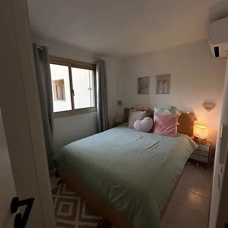 Apartment Joli Deco Au Calme 900m De La Sainte-Maxime