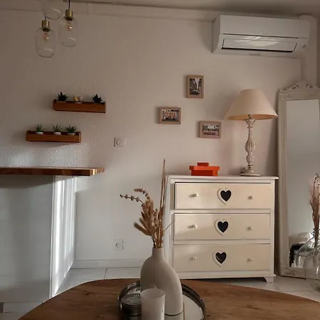 Joli Deco Au Calme 900m De La Apartment *
